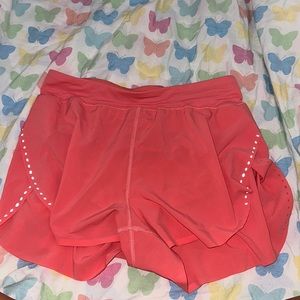 Lulu-Lemon Fast and Free Reflective High-Rise Classic Fit Short 3”. size 6